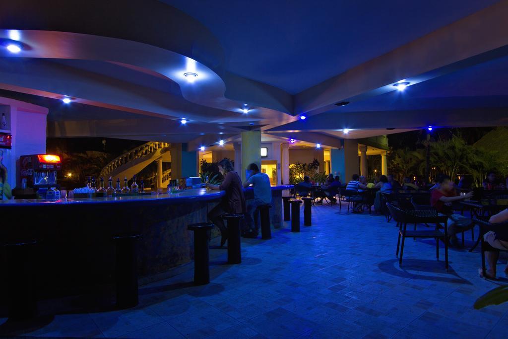 Hotel Palma Real Sambo Creek 外观 照片