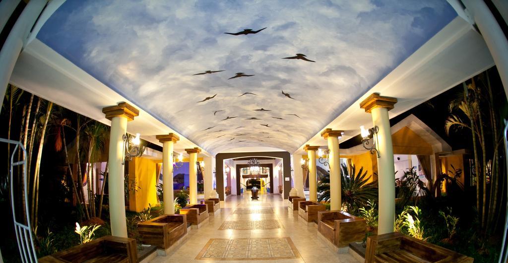 Hotel Palma Real Sambo Creek 外观 照片